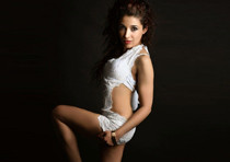 Mona - Zierliches Anal geiles Girly One Night Stand