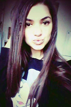 Cora - Teen Girl bietet Haus & Hotelbesuche über Escortagentur Cora - Teen Girl bietet Haus & Hotelbesuche über Escortagentur