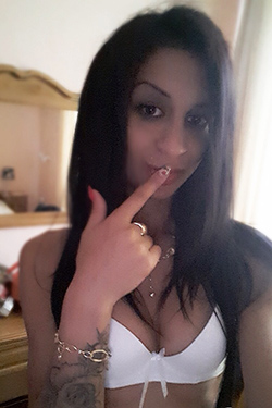 Sie sucht Ihn über Sexanzeigen Sie sucht Ihn über Sexanzeigen